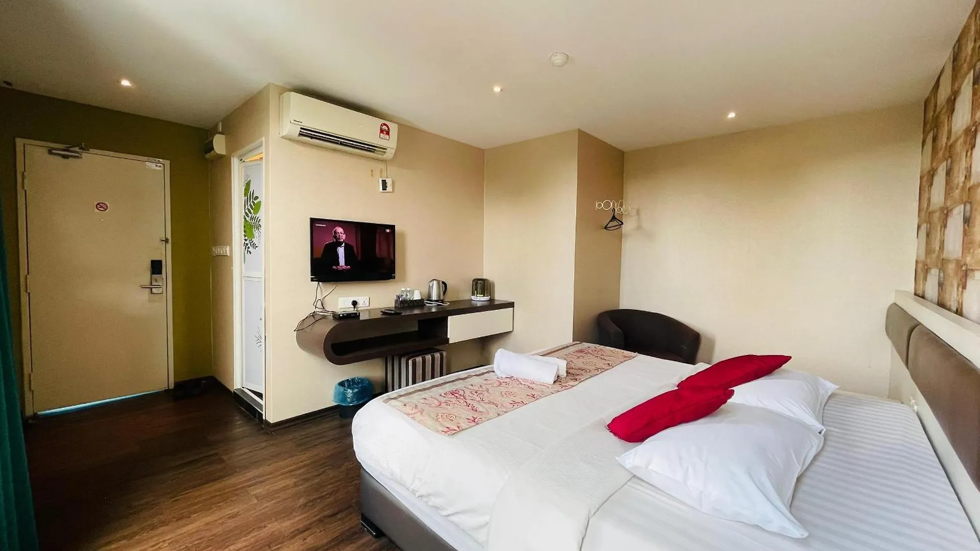 The Riverfront Hotel Malacca